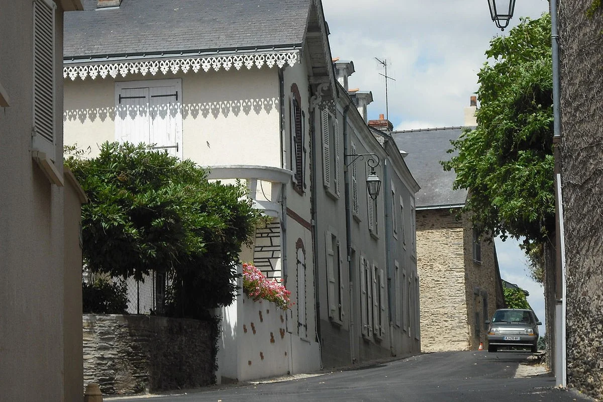 Candé