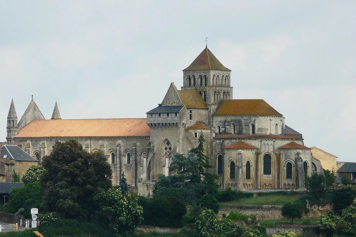 Abbaye Saint-Jouin de Marnes