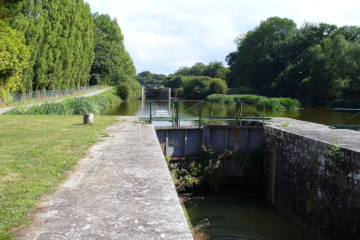 Canal de Nantes à Brest - La Vélodyssée