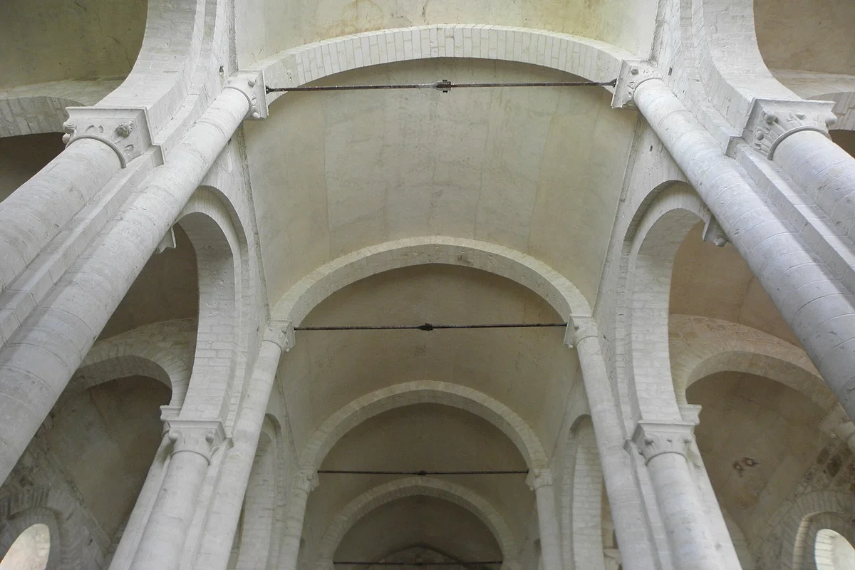 Eglise Saint-Pierre de Parthenay-le-vieux