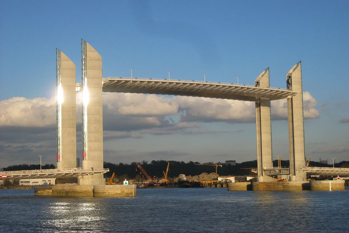 Pont Jacques Chaban Delmas