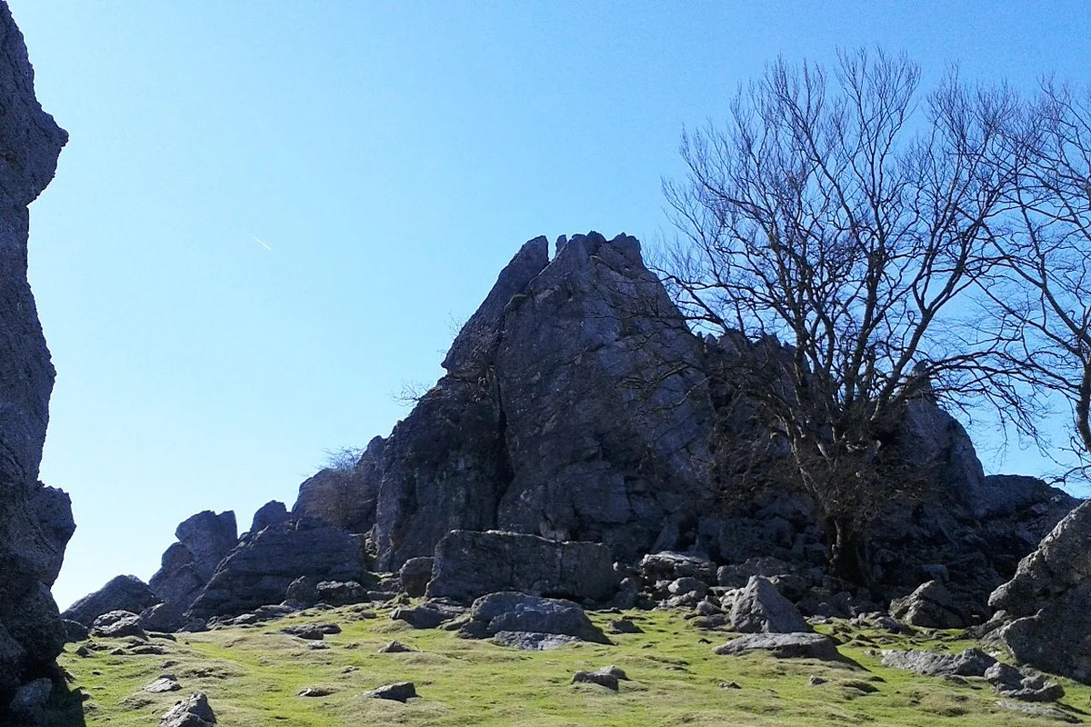 Mondarrain